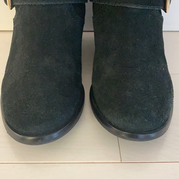 Kate spade suede booties w/double gold accent - Picture 5 of 6